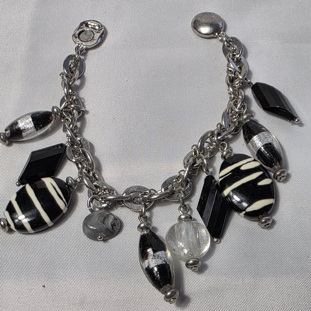 Chico's Art Glass Black & White Charm Bracelet Silver Tone Magnetic Closure